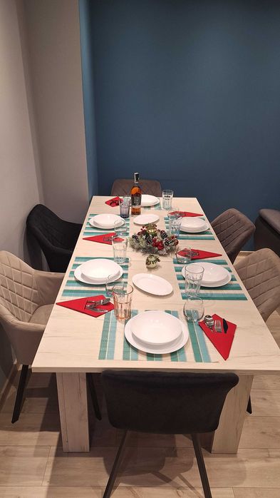 Разтегателна трапезна маса - 160-200см