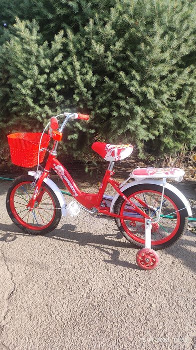 Велосипед для девочки.