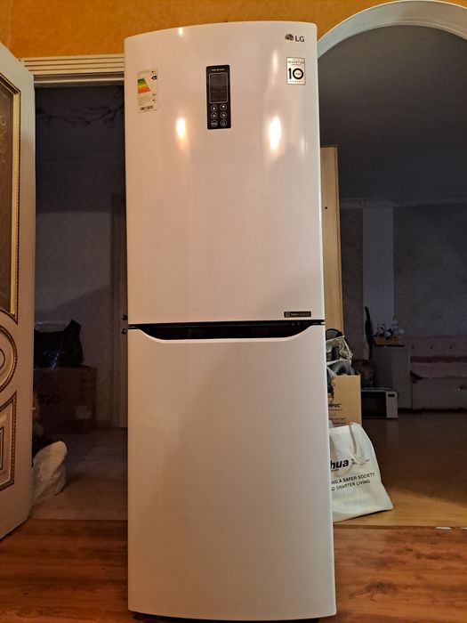 Срочно продам холодильник LG
