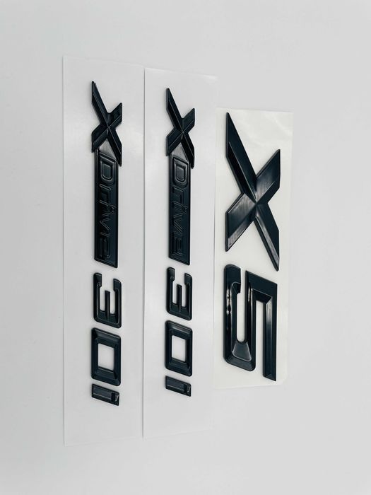 Set embleme compatibile BMW X5 x-drive 30i negru