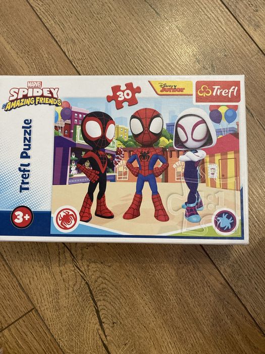 Пъзели 30 части marvel и други