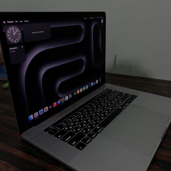 Kelishiladi   MacBook pro 2019 intel cori 9 / 16-inchi touch bar