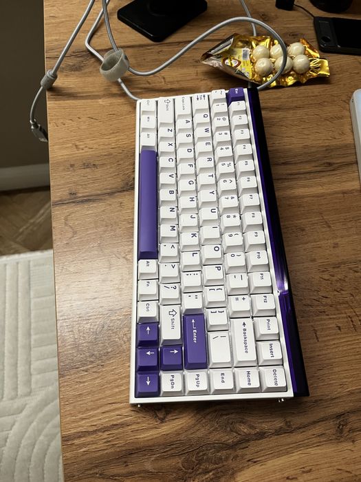 магнитная клава aula hero 84he