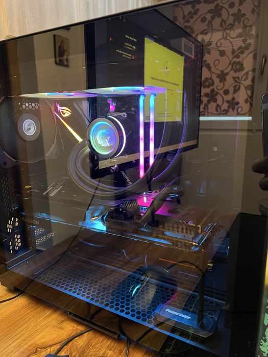 PC Gaming Ryzen 9 RX 7900 XT 20GB Lian Li