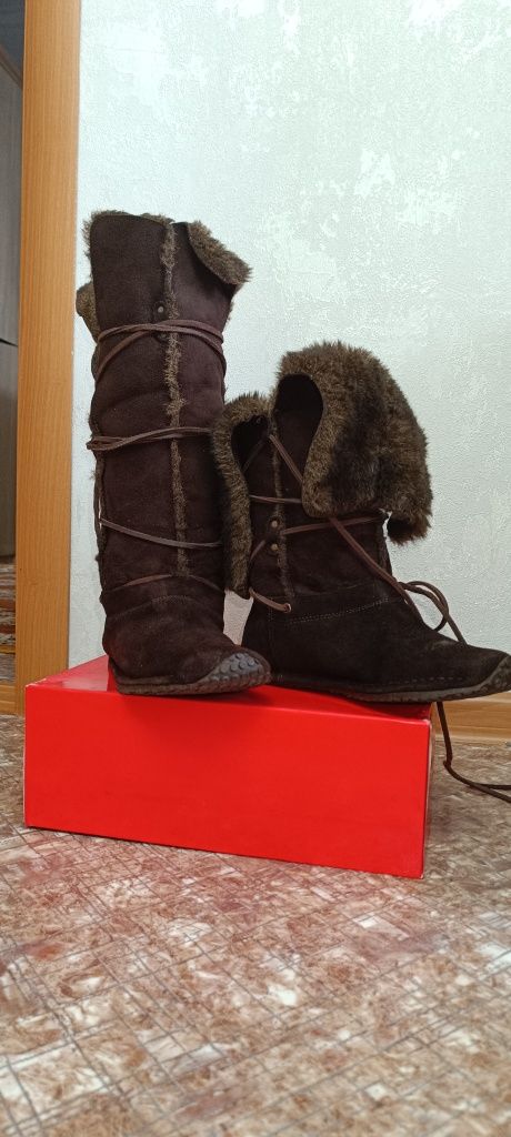 Сапоги из натурального меха и кожи