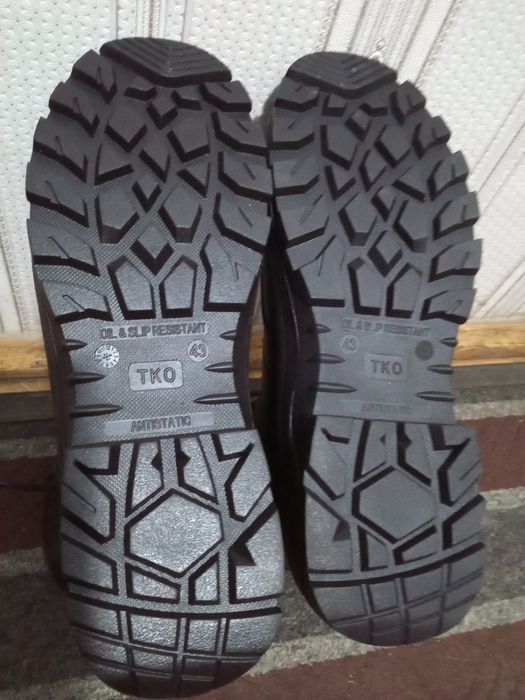 Берцы новые зимние