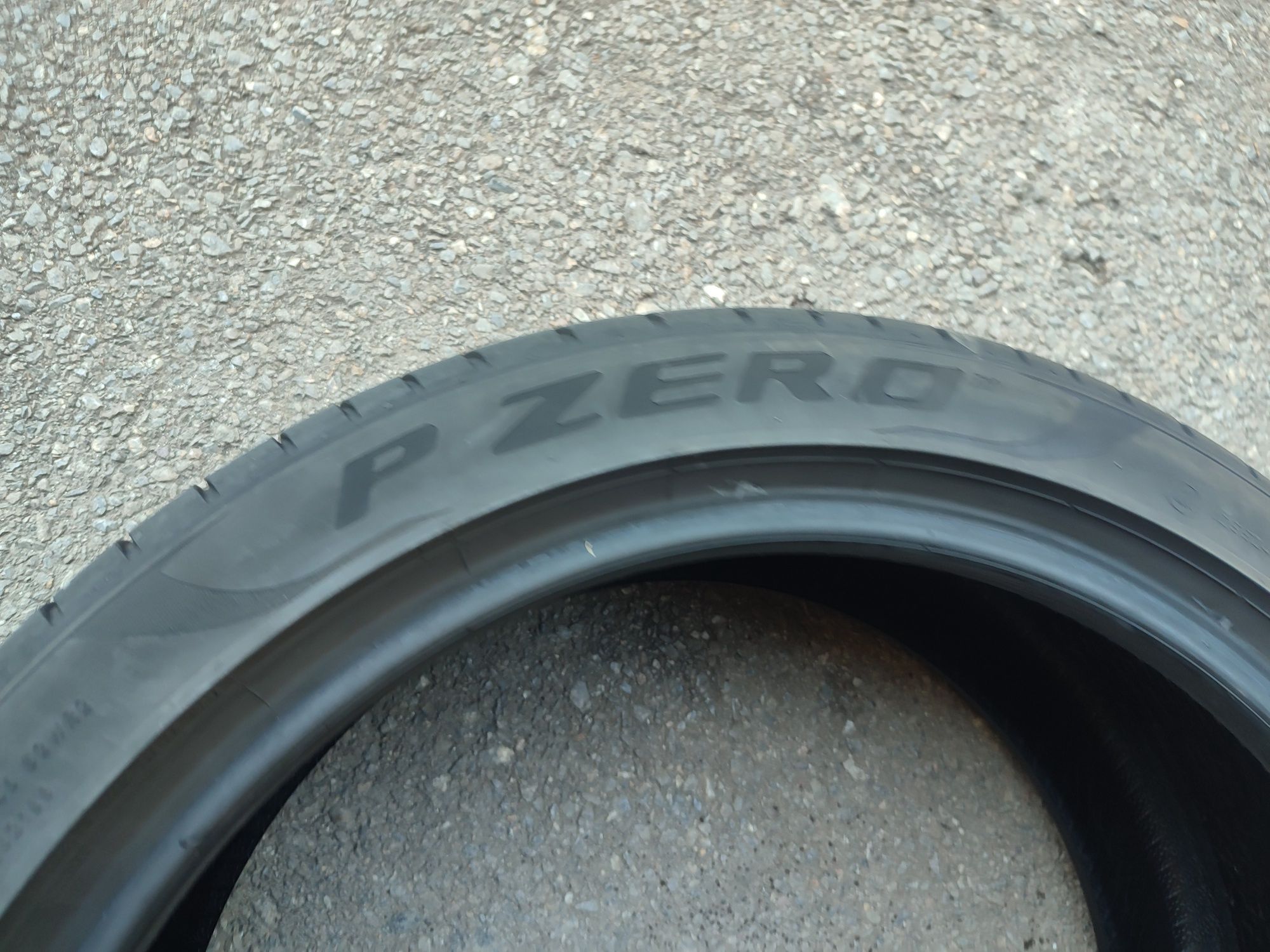 245/40/19" 2бр Pirelli p zero,dot4417,6mm