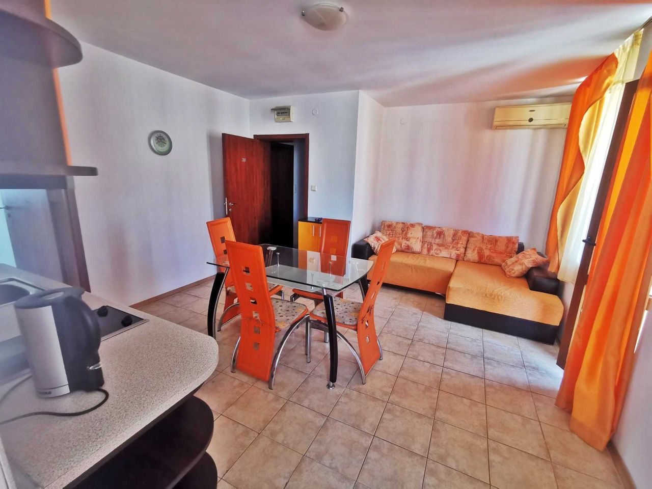 Продава се Тристаен апартамент в Свети Влас - 136 кв.м за 787 €/кв.м - Снимка #1