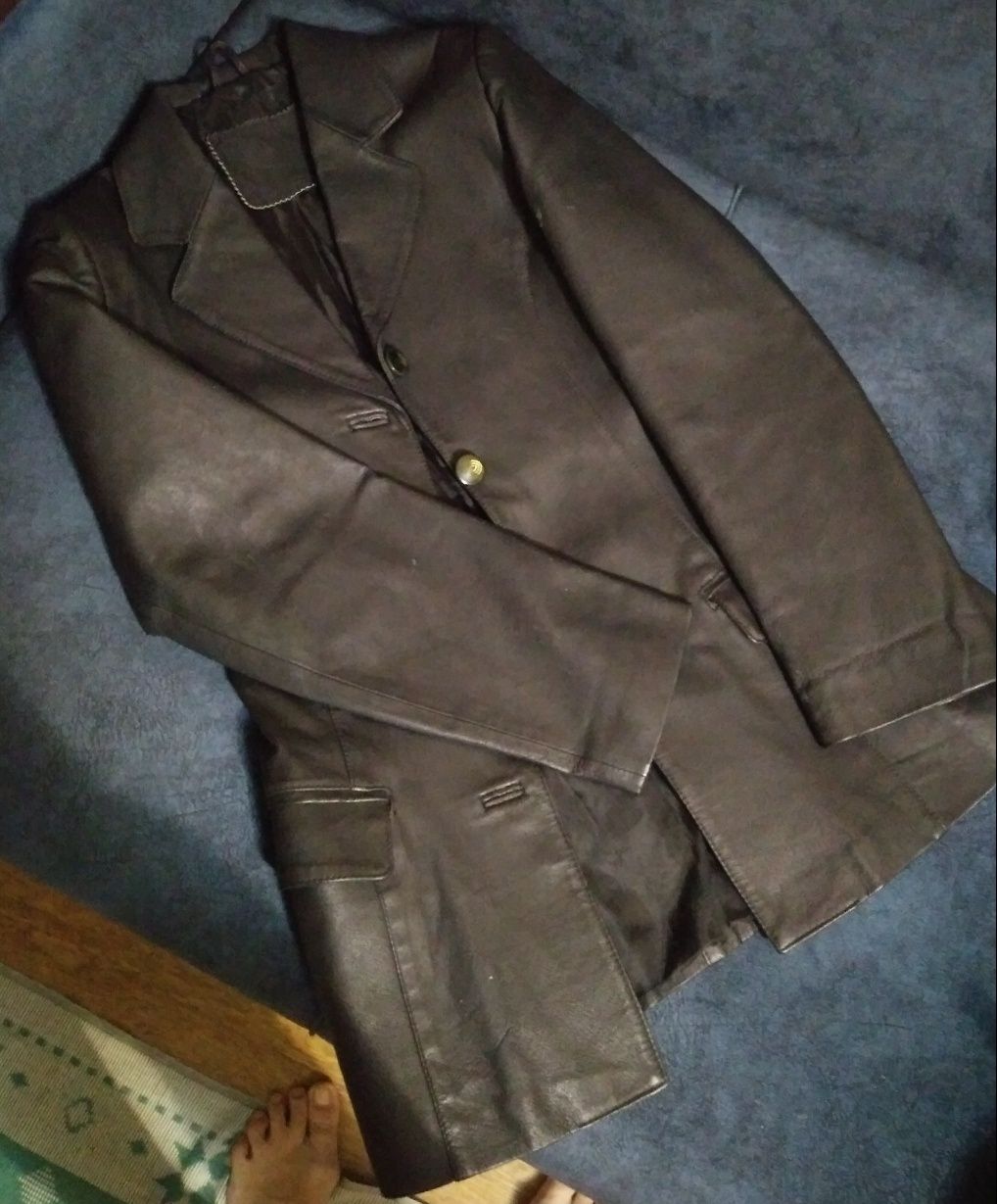 Кожаный пиджак и куртка
