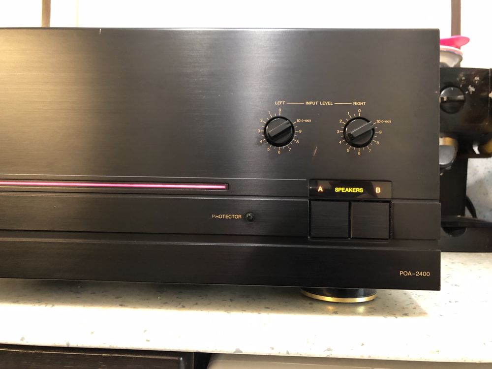 Denon POA-2400 Top