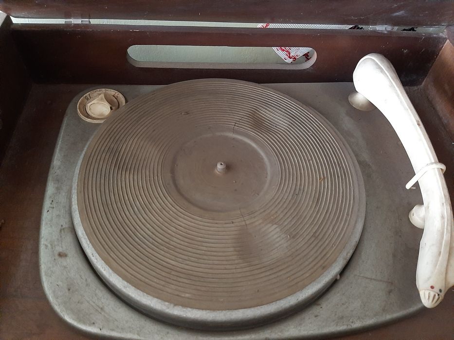 Грамофон Акорд 102