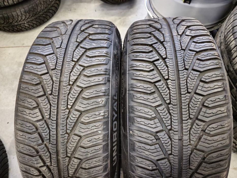 2 anvelope iarna Uniroyal 205 50 17 stare foarte buna