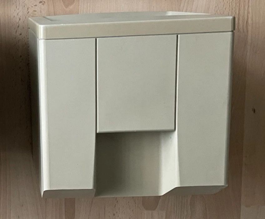 Carcasa Macintosh SE pentru colecție sau modat pc