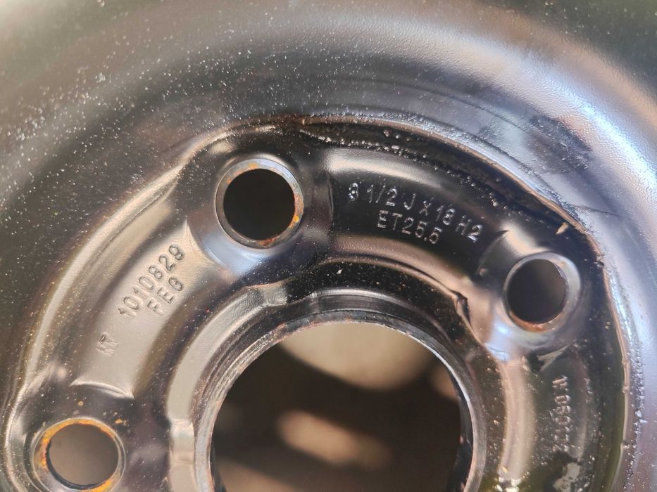 Резервна гума Патерица за Audi и Volkswagen 17цола