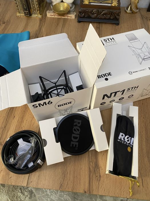 Микрофон для профессиональной звукозаписи. RODE NT1