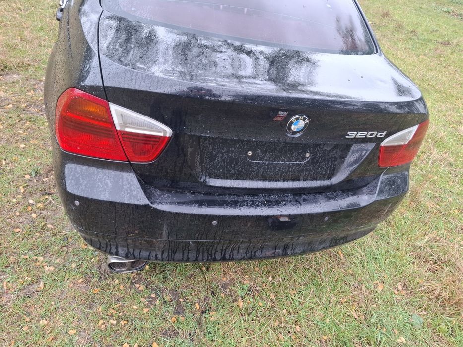 Haion Triple spate BMW E90 E91 în stare impecabila