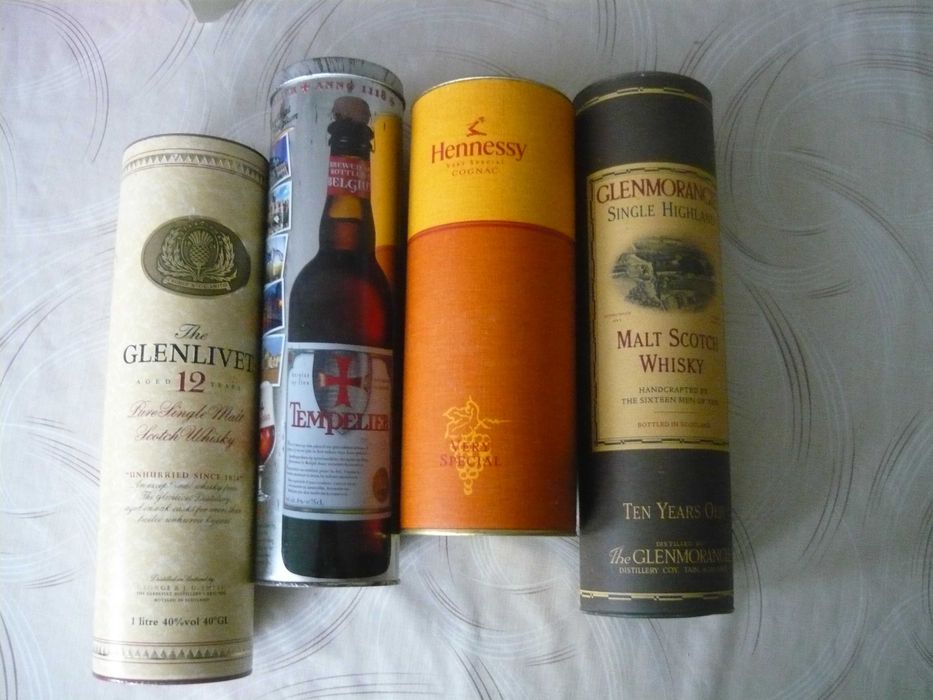 Стари Автентични метални кутии