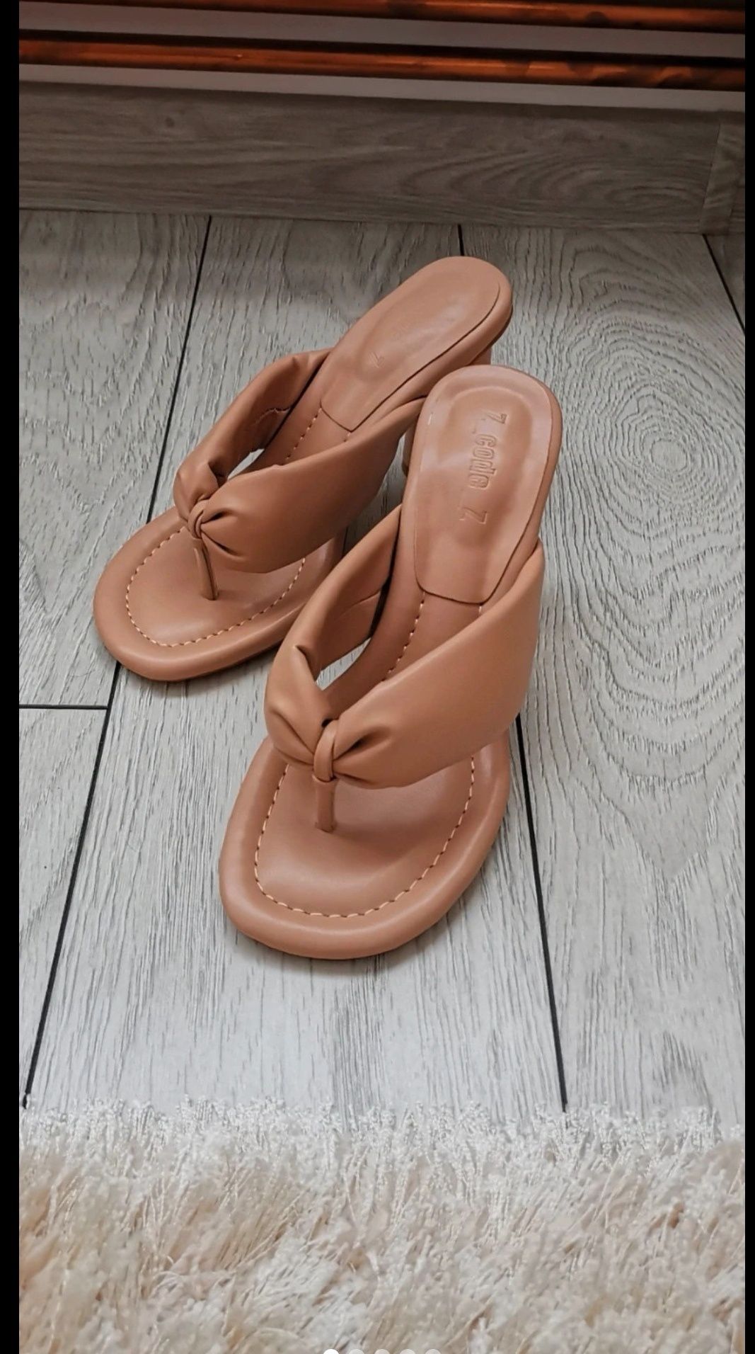 Sandale piele nude