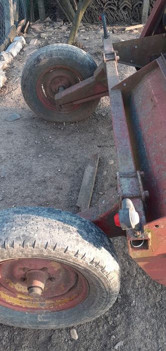 Tocător de resturi vegetale