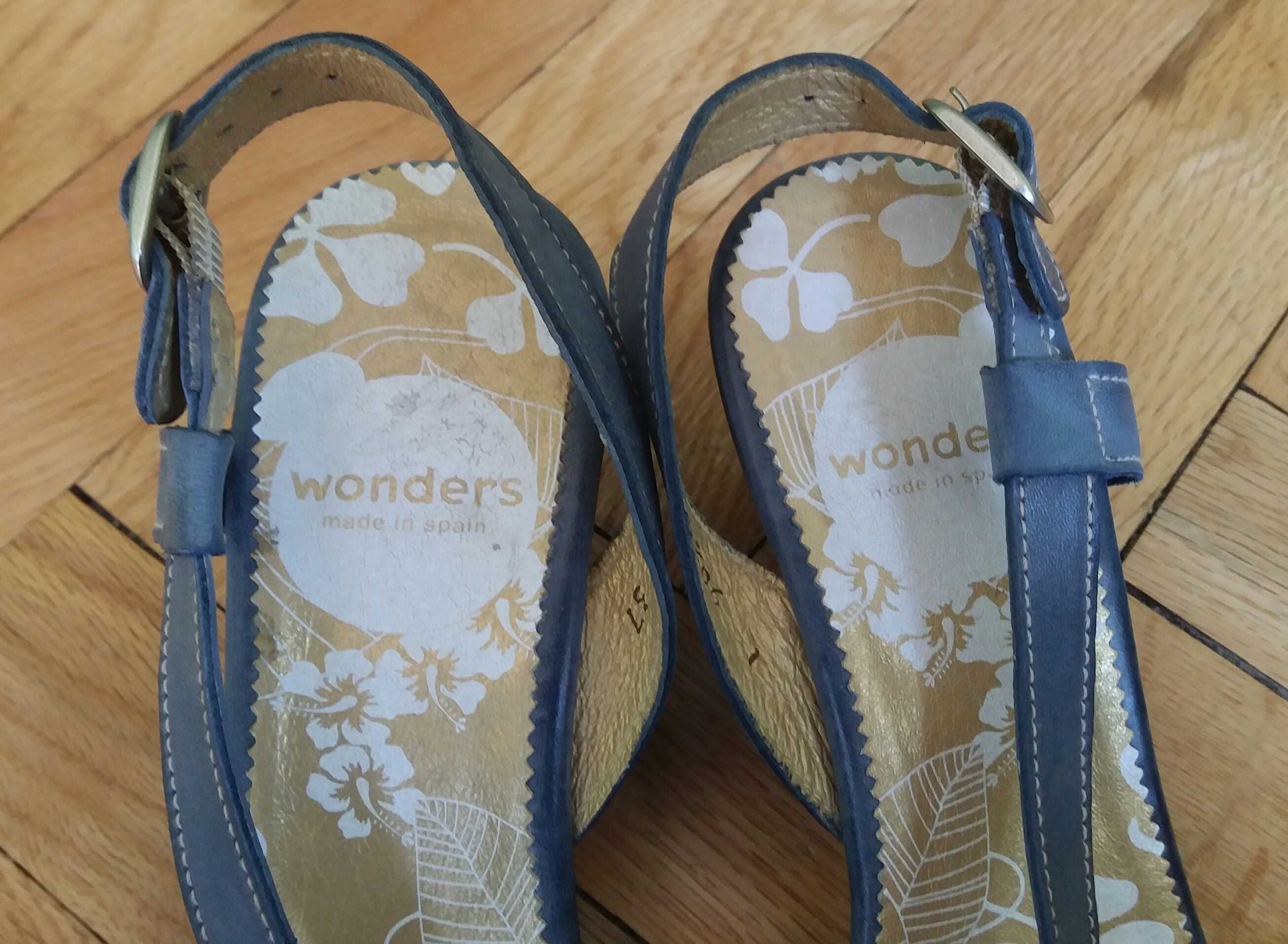 Дамски сандали Wonders, 37 размер