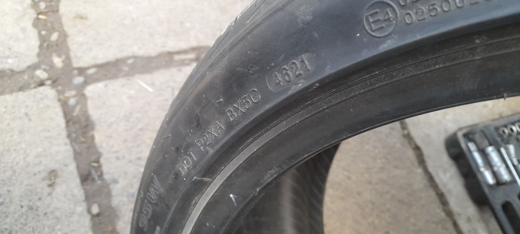 Anvelope  235/40 r18