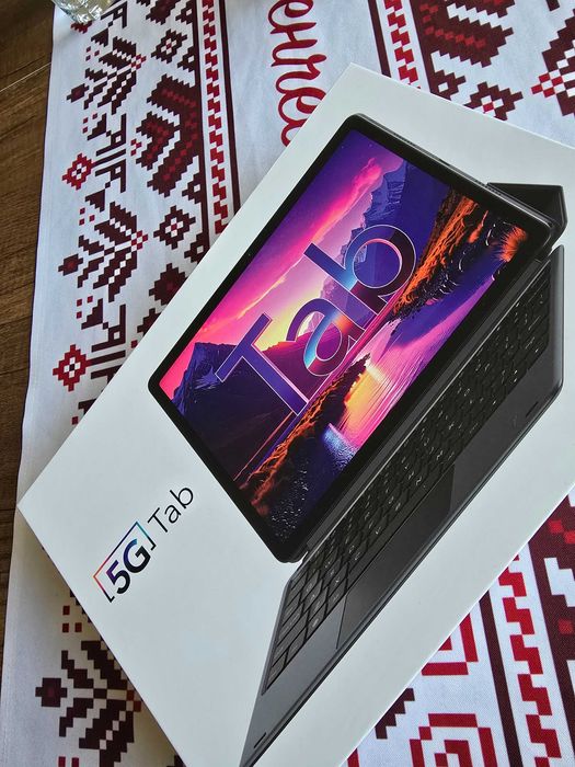 11 инчов Таблет 5G ZTE Tablet T26 + клавиатура