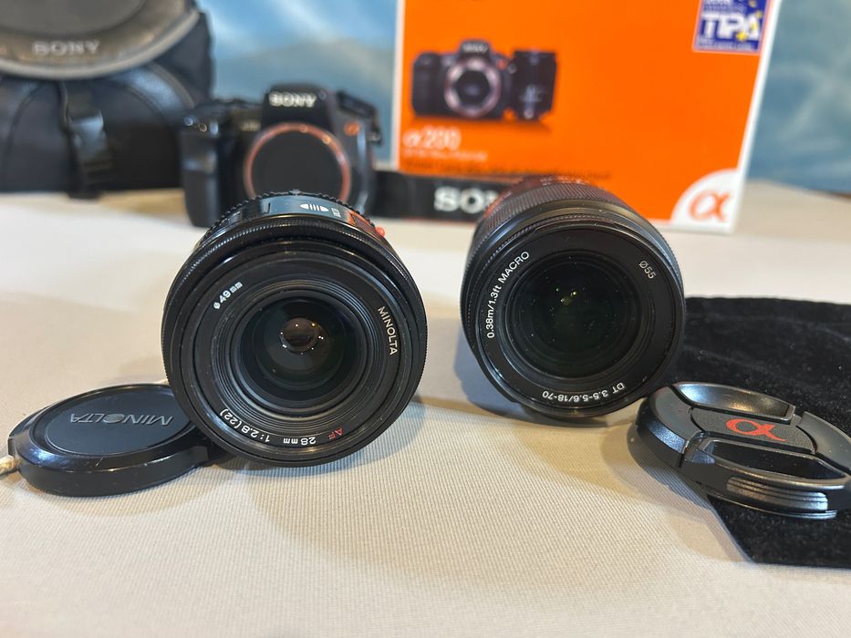 Фотоапарат Sony a200 + два обектива