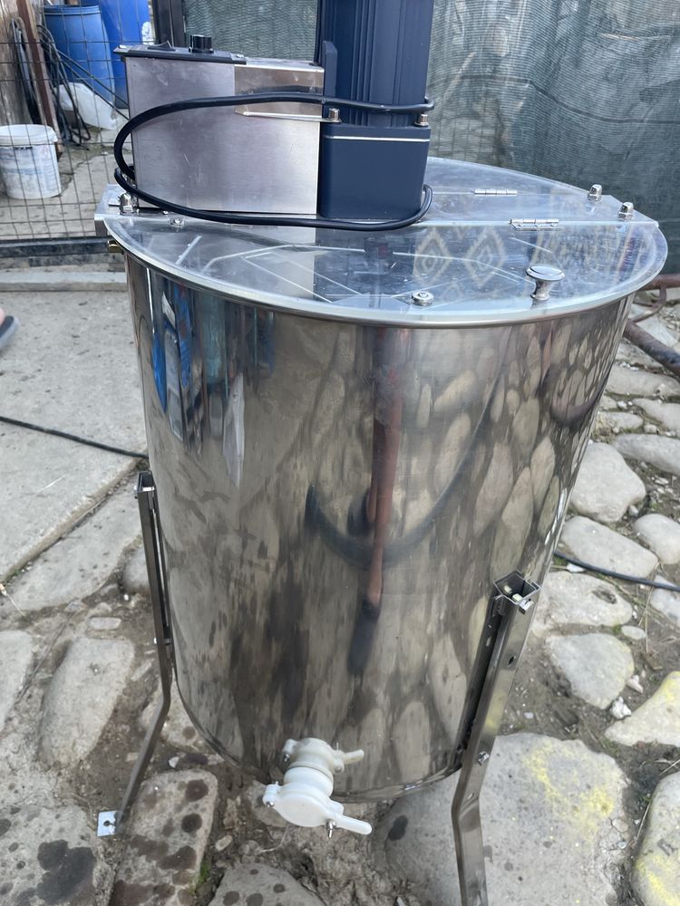 Centrifuga noua