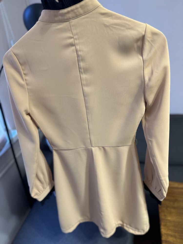 Нова Karen Millen 34