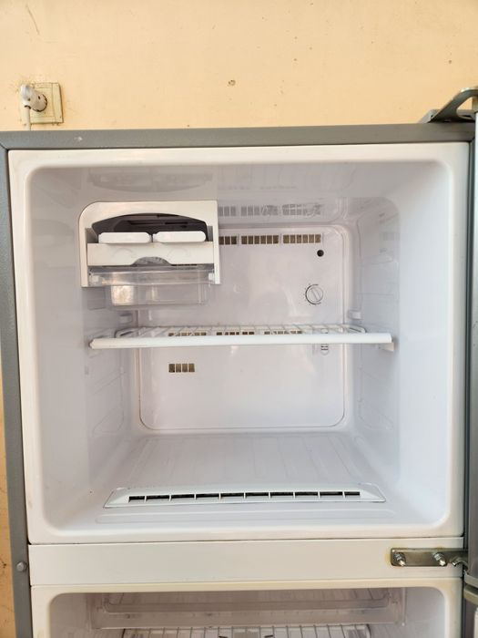 SAMSUNG RT2ASDTS объем 197 л.