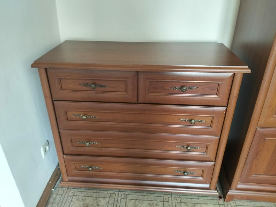 Продается шкаф, комод, прихожка, диван, стол, уголок, газ