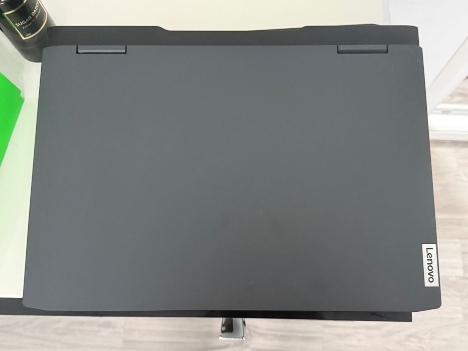 Leptop Lenovo gaming