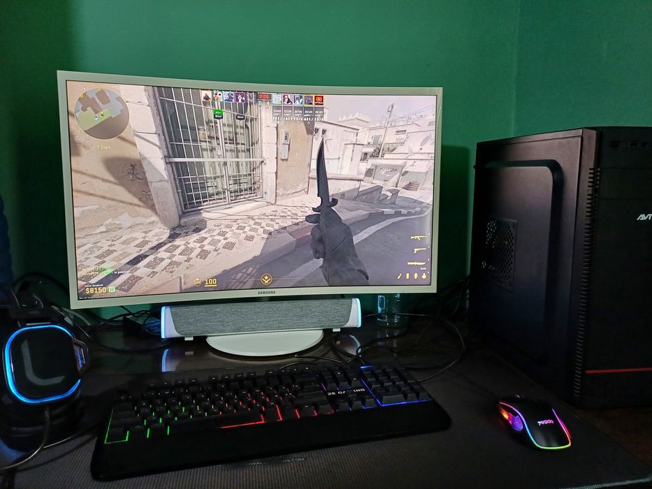 Kompyuter sotiladi srochno Monitor samsung 32!!
