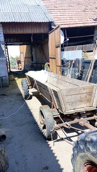 Vand căruță 4.5 metrii