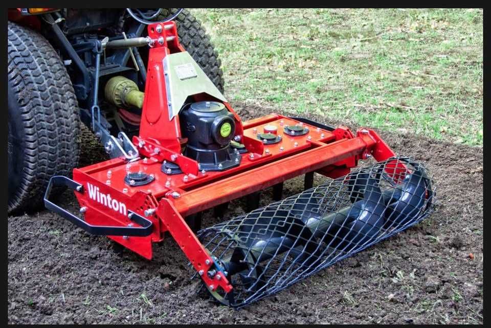 Tractoare compacte si atasamente agricole