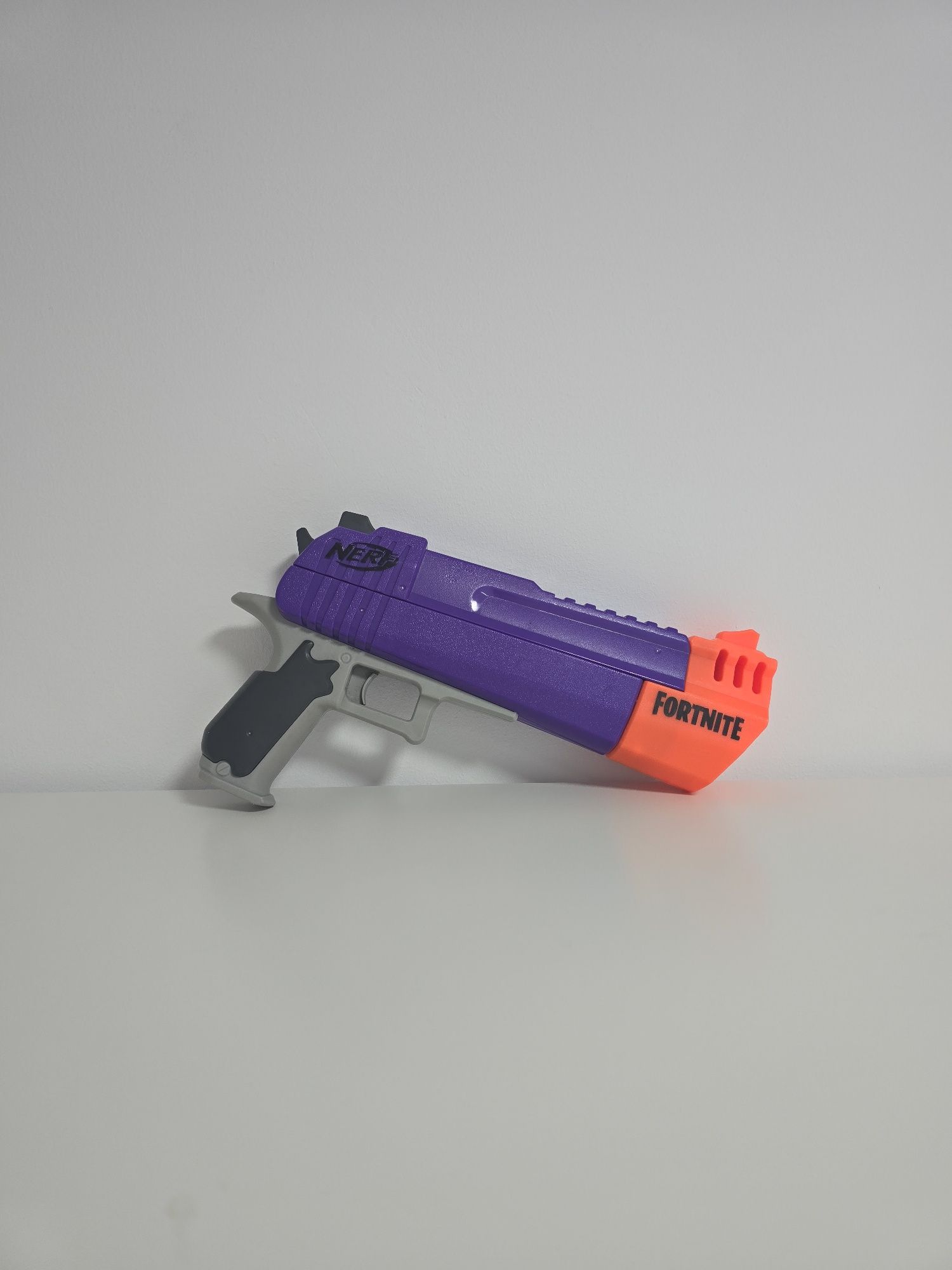 Vand pistol Nerf Fortnite mov