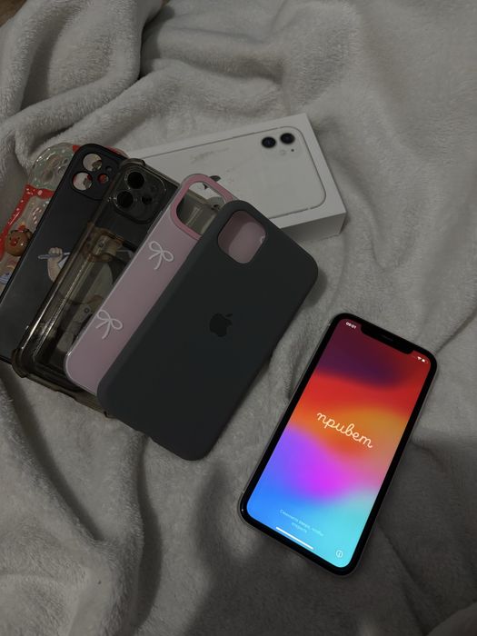 Продам Iphone 11 в белом цвете
