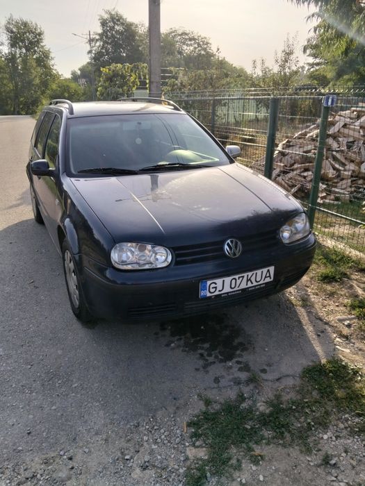 Vînd VW Golf 4 16 16 valve an 2002 preț 700 euro