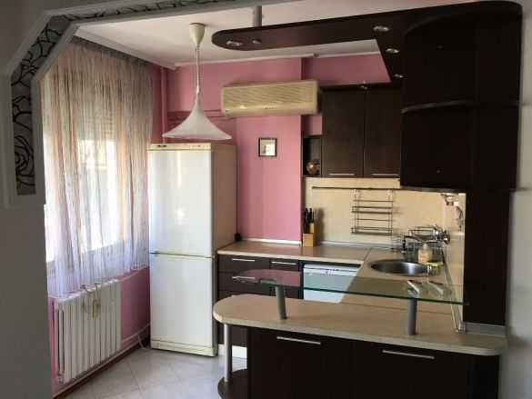 Дава се под наем Двустаен апартамент в Бургас, Лазур - 65 кв.м за 225 € - Снимка #2