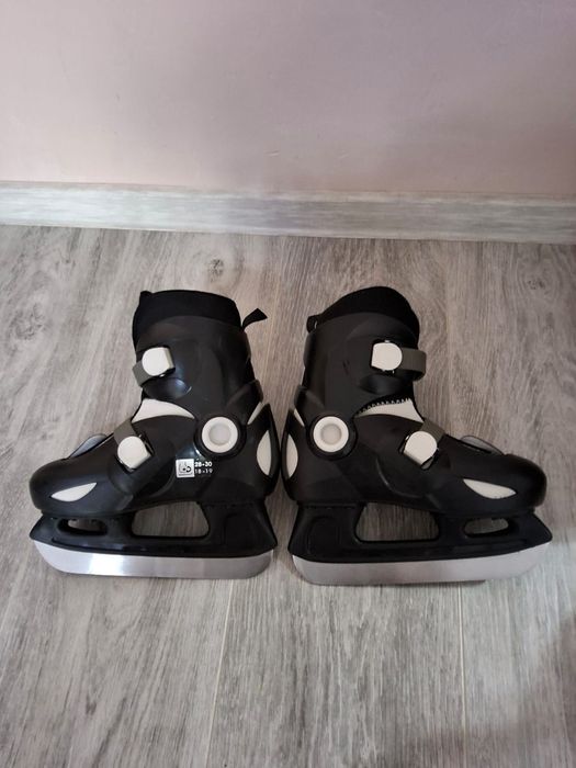 Patine negre reglabila mar.27-30