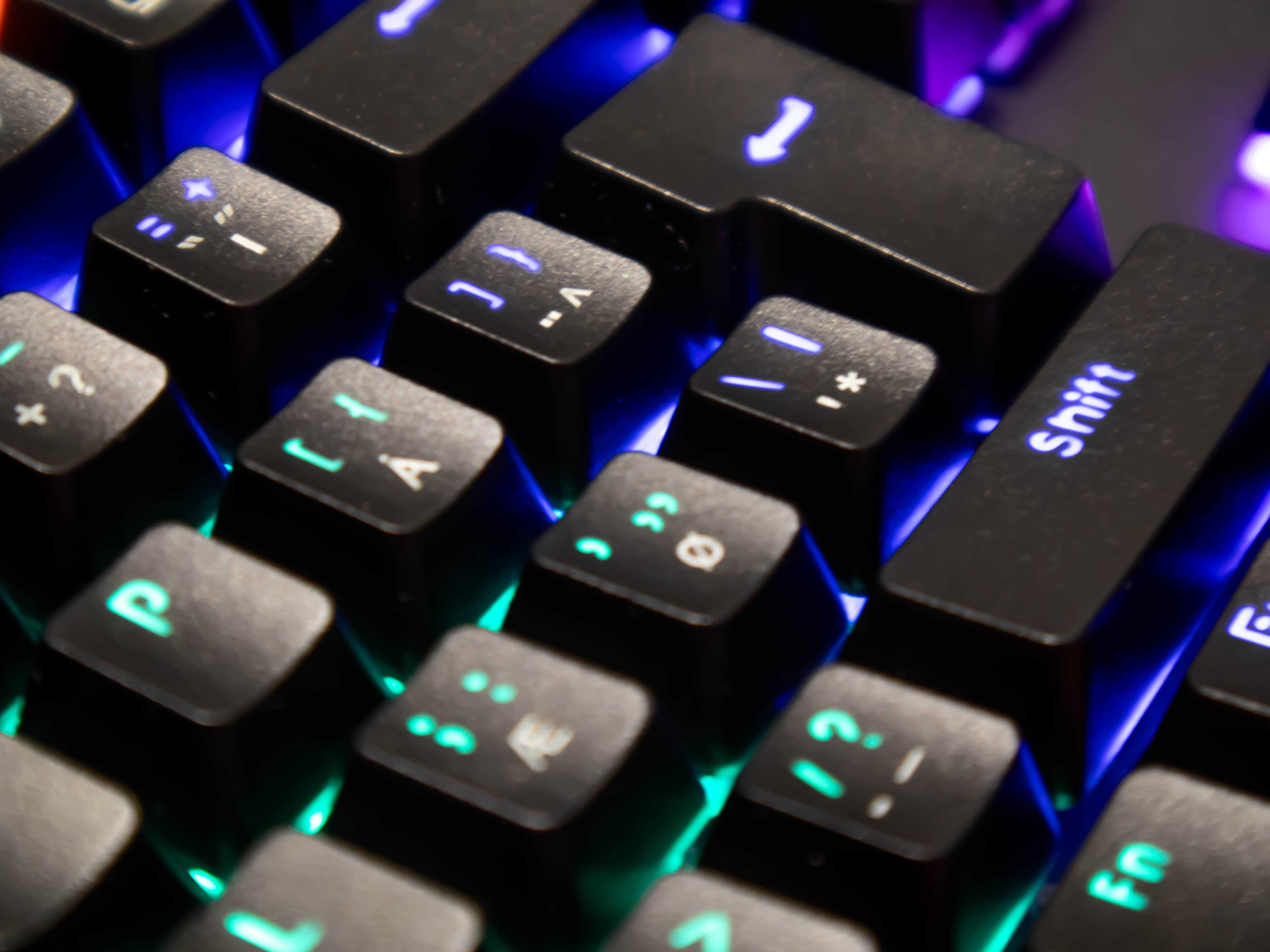 Nox Scavenger TKL механична геймърска клавиатура RGB Blue Switch