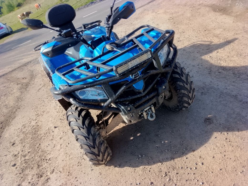 Vând atv de 450 detalii la telefon