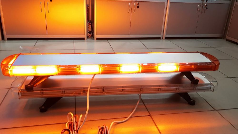 Проблесковые маячки 12V/24V в наличии!Яркие, надёжные, с гарантией