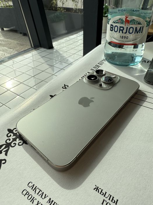 Срочнo продам IPhone 15 Pro на 128 gb