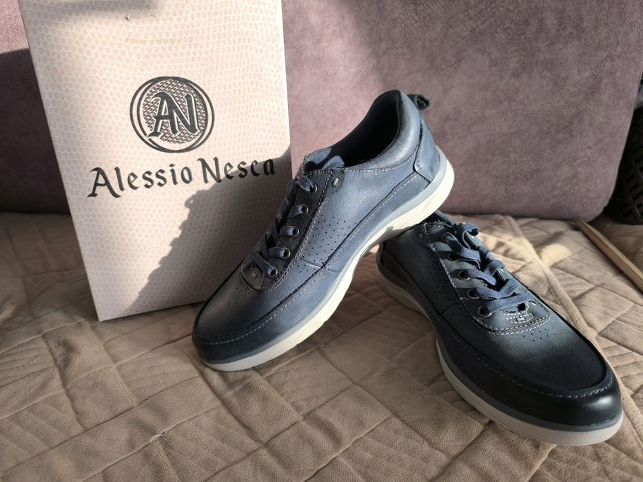 Продам новые мужские ботинки 41 размер