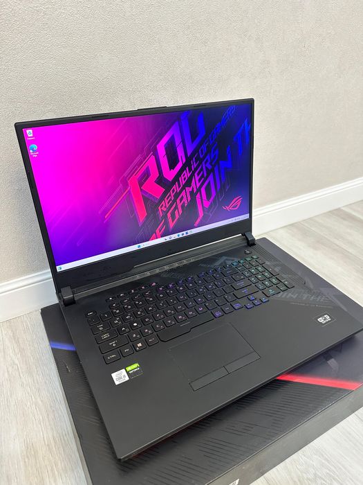 Игровой ноутбук ASUS ROG Strix
