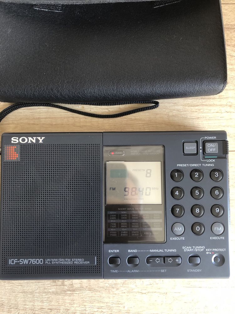 Radio sony icf -sw7600