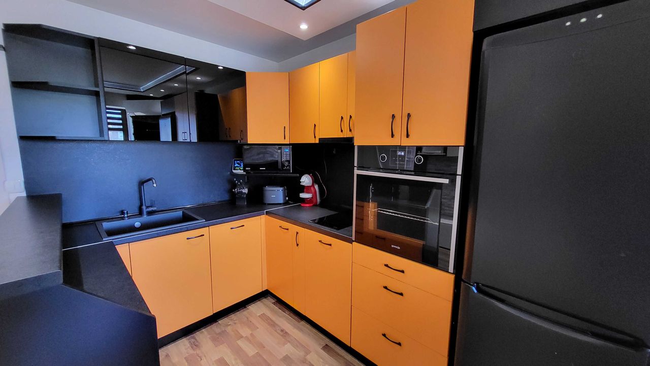 Продава се Многостаен апартамент в Русе, Чародейка - Юг - 90 кв.м за 1389 €/кв.м - Снимка #2