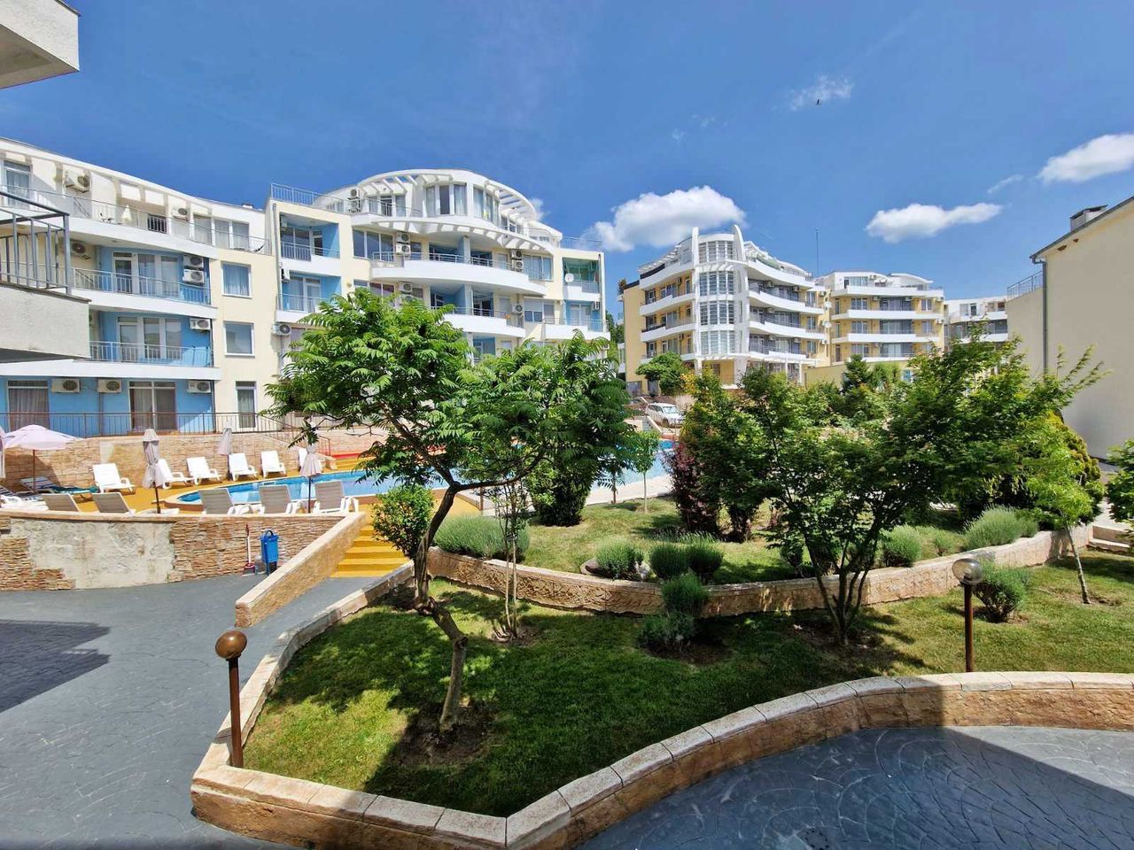 Продава се Двустаен апартамент в с. Кошарица, Област Бургас - 57 кв.м за 834 €/кв.м - Снимка #13