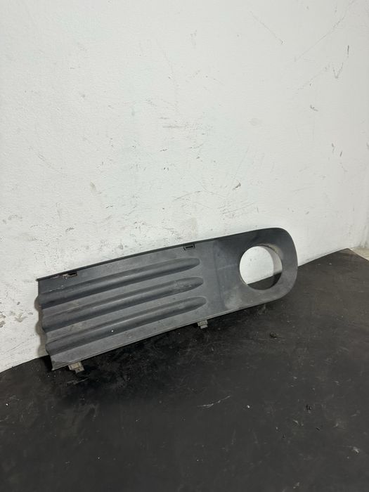 Grila proiector ceata stanga Vw Transporter T5 | 7H0807489
